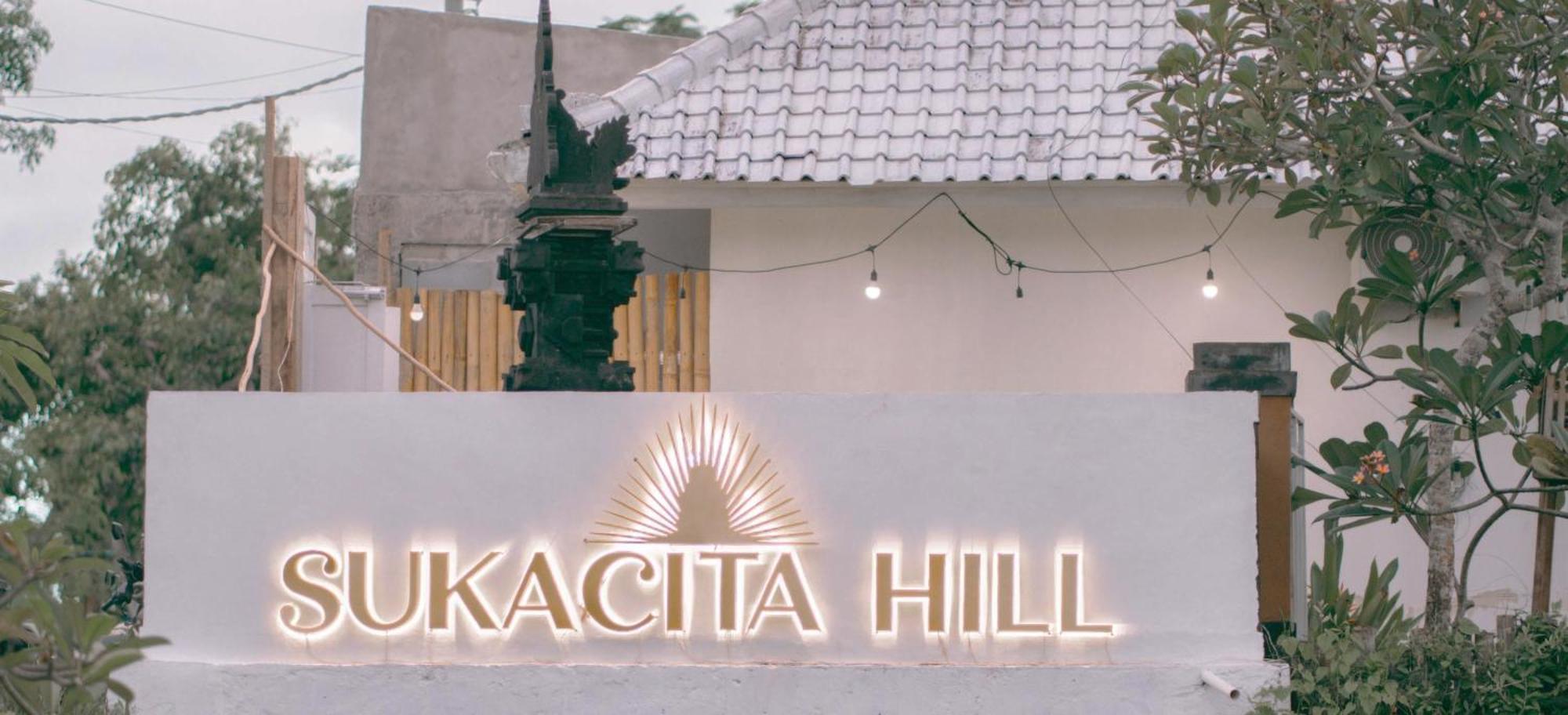 فندق Sukacita Hill أُلُواتو المظهر الخارجي الصورة